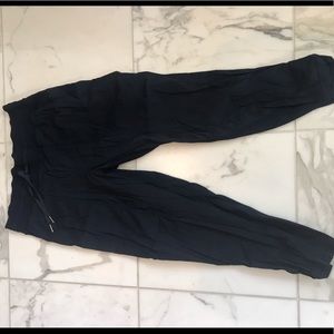 Lulu joggers